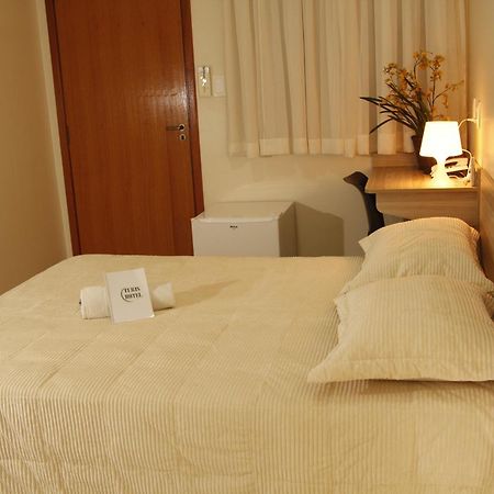 Turis Hotel Centro 캄푸그란지 객실 사진