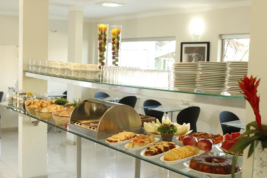 Turis Hotel Centro 캄푸그란지 외부 사진